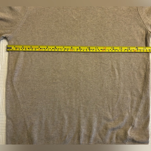 NWOT Beautiful Banana Republic sweater with gold trim. - Picture 10 of 12